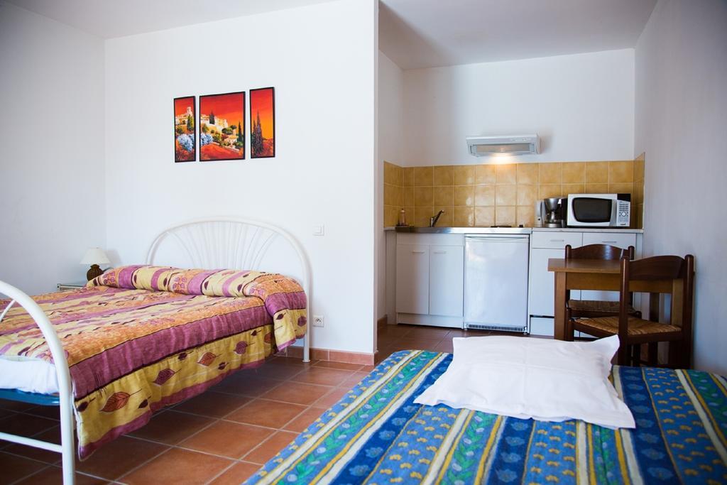 Appartements " Le Clos De La Cerisaie" كاستيون-دو-غارد المظهر الخارجي الصورة