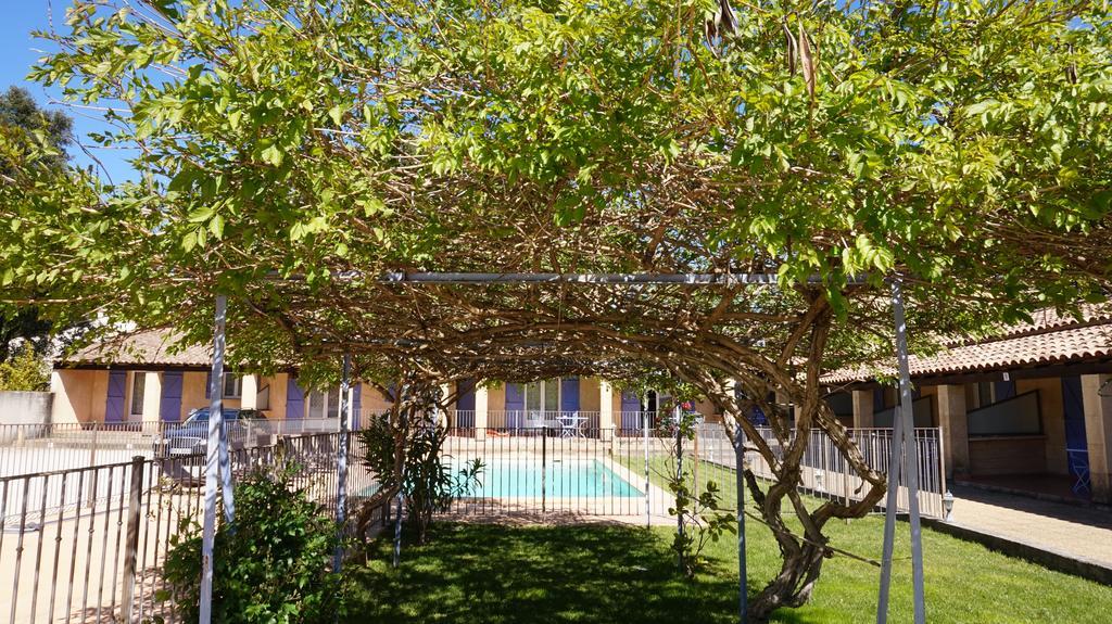 Appartements " Le Clos De La Cerisaie" كاستيون-دو-غارد المظهر الخارجي الصورة