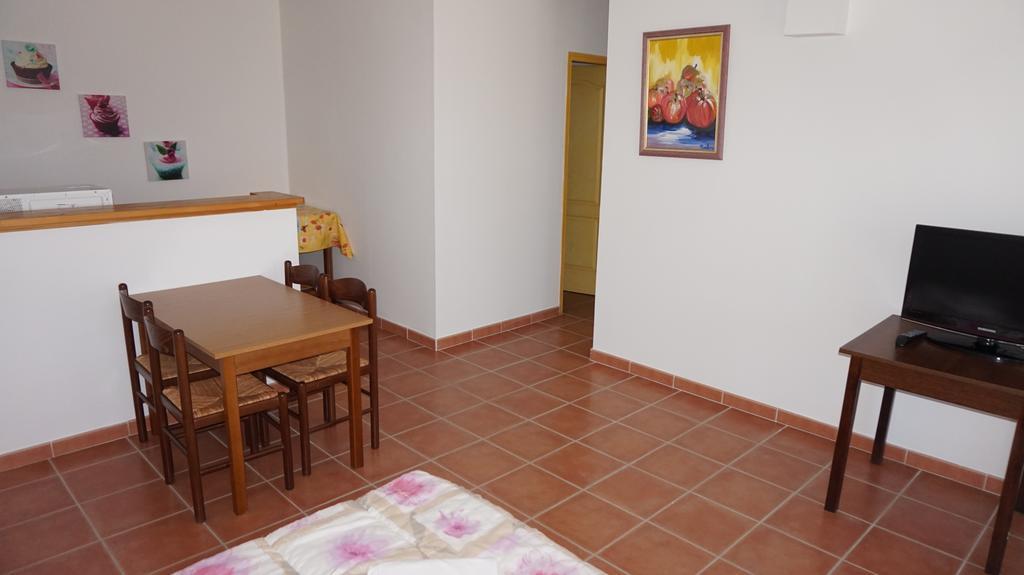 Appartements " Le Clos De La Cerisaie" كاستيون-دو-غارد المظهر الخارجي الصورة