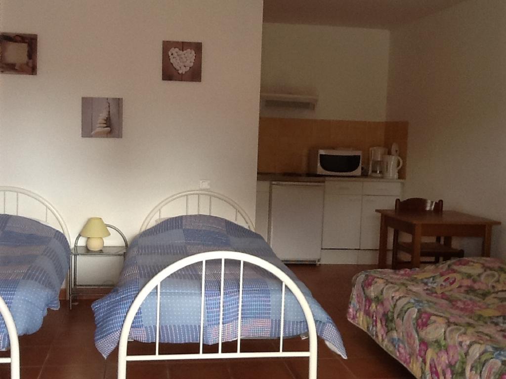 Appartements " Le Clos De La Cerisaie" كاستيون-دو-غارد الغرفة الصورة